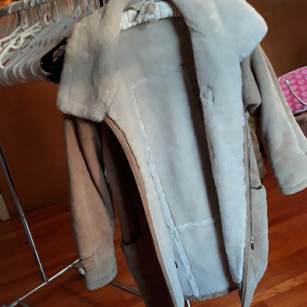 Coat - image 5